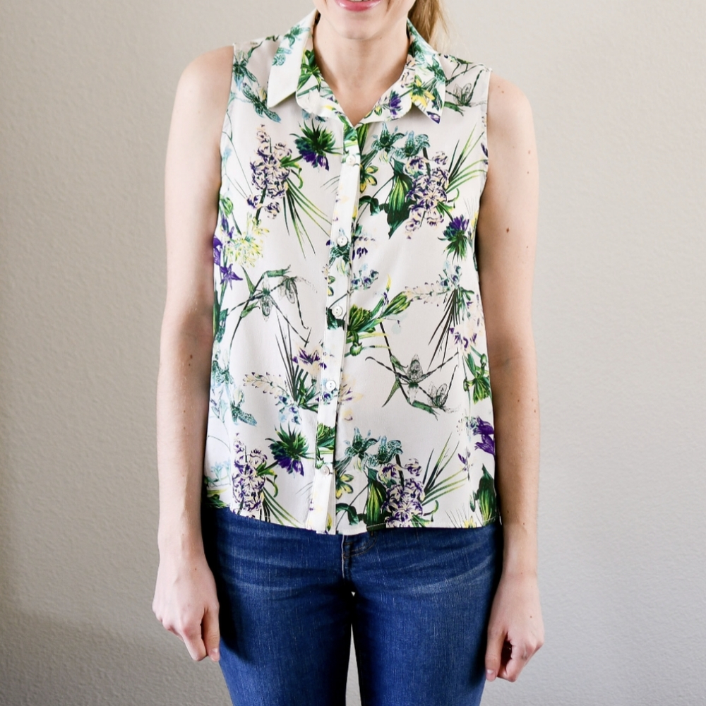 Amour Vert Silk Riley sleeveless button down top